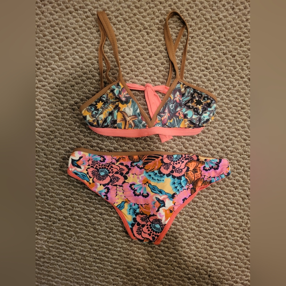 Bikini Size medium - Picture 2 of 6